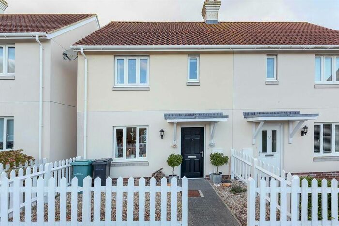 2 Bedroom Semi-Detached House To Rent In Springfield Drive, Rye TN31