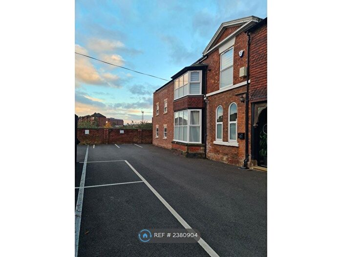 1 Bedroom Flat To Rent In The Grange, Chester, CH2
