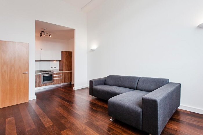 1 Bedroom Apartment To Rent In Ecclesbourne Road, London, N1