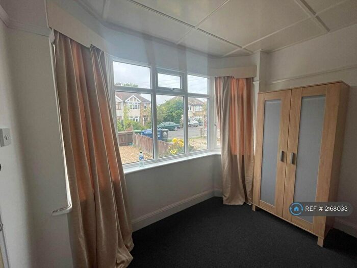 4 Bedroom Semi-Detached House To Rent In The Westering, Cambridge, CB5