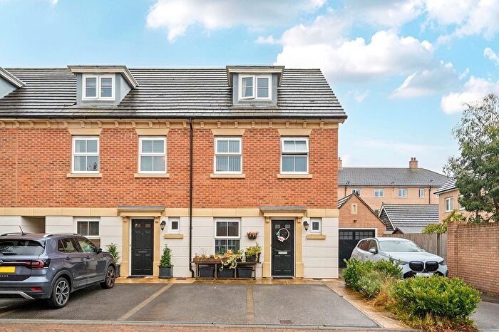 4 Bedroom End Of Terrace House To Rent In Pickering Gardens, Harrogate, HG1