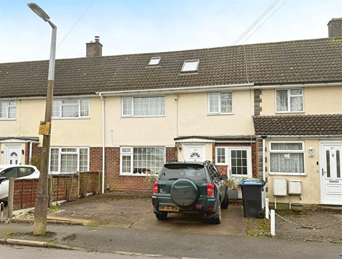 4 Bedroom Property To Rent In Daggsdell Road, Hemel Hempstead, HP1