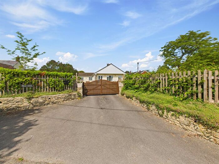 4 Bedroom Bungalow For Sale In New Zealand, Calne, SN11