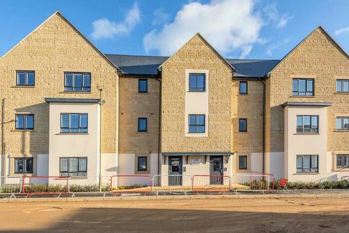 2 Bedroom Apartment To Rent In Carterton, Oxfordshire, OX18
