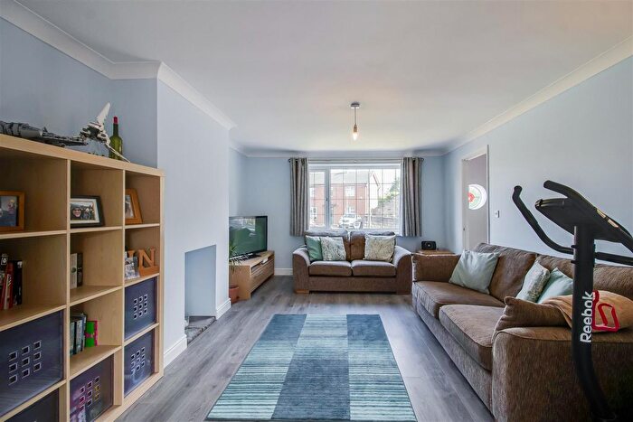 3 Bedroom End Terrace House For Sale In Co Operative Street, Dewsbury, WF12