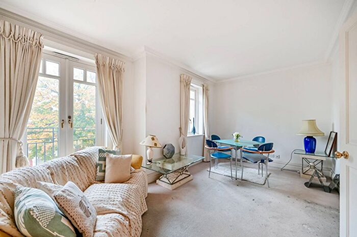 1 Bedroom Flat To Rent In Denton Road, St Margarets, Twickenham, TW1