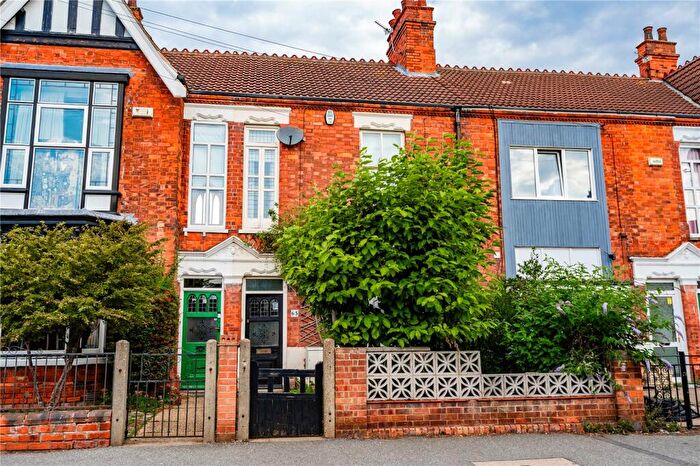 4 Bedroom Terraced House For Sale In Littlefield Lane, Grimsby, Lincolnshire, DN34