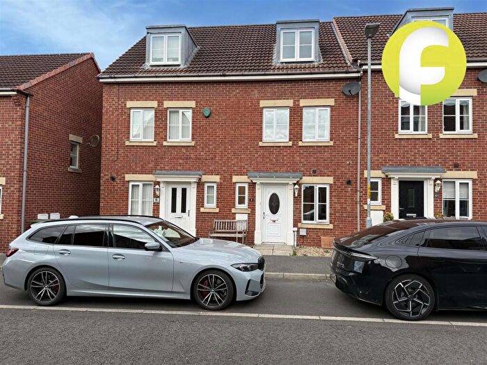 3 Bedroom Terraced House To Rent In Roxburgh Close, Whitley Bay, NE25