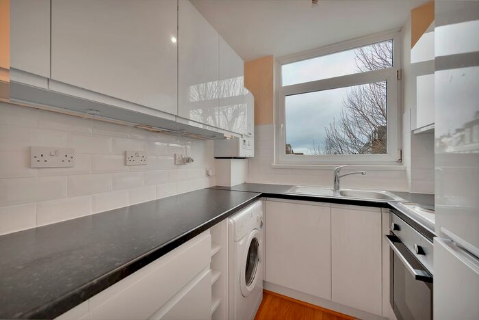 2 Bedroom Flat To Rent In Delancey Street, London, NW1