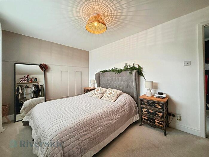 3 Bedroom Terraced House For Sale In Woolsthorpe Grove, Hull, HU7