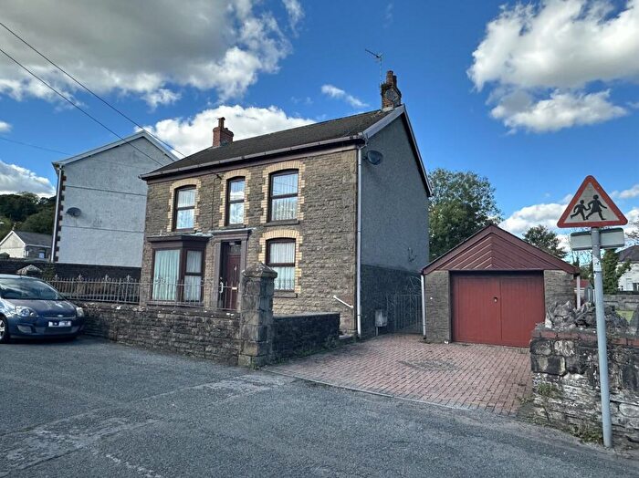 3 Bedroom Detached House For Sale In St. Davids Road, Ystalyfera, Neath Port Talbot., SA9