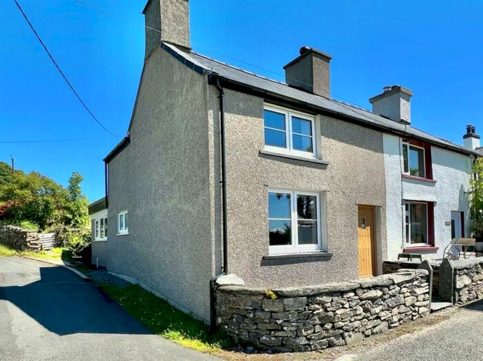 2 Bedroom End Of Terrace House For Sale In Nebo, Llanrwst, LL26