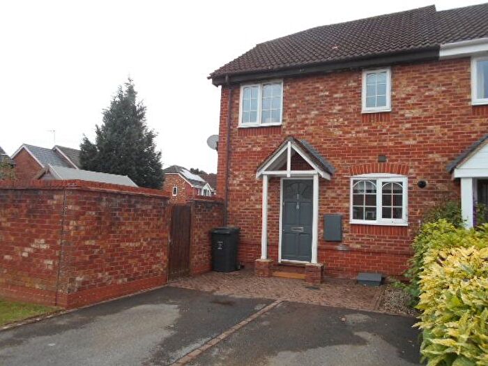 1 Bedroom Semi-Detached House To Rent In Nuthatch Close, Swindon, SN3