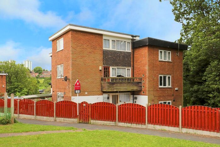 2 Bedroom Property To Rent In Spring Close Mount, Sheffield S14