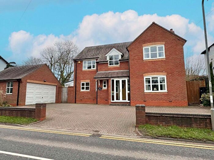 4 Bedroom Detached House For Sale In Haslucks Green Road, Shirley, Solihull, B90