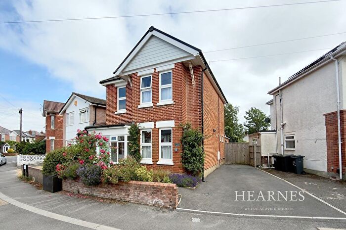 4 Bedroom Detached House For Sale In Naseby Road, Bournemouth, BH9