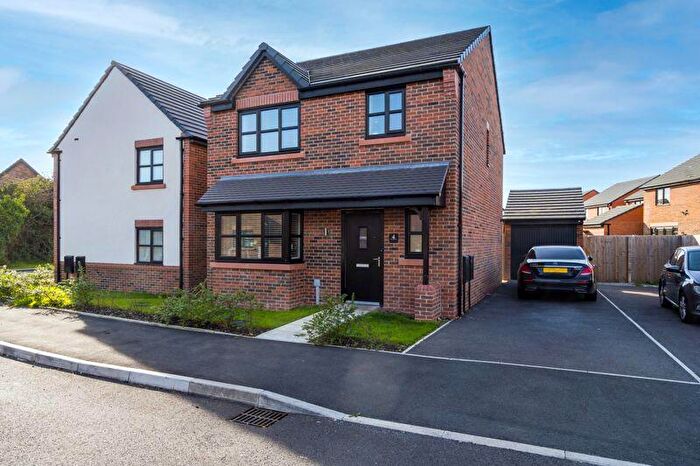 3 Bedroom Detached House To Rent In Westleigh Close, Westhoughton, Bolton, **Available Start Of August**, BL5