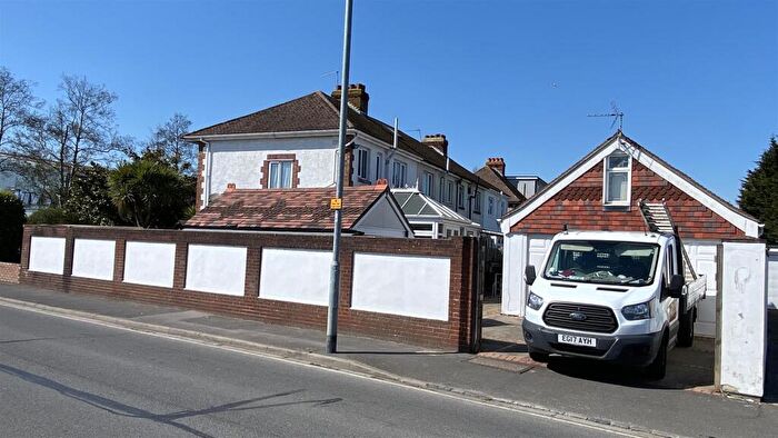 4 Bedroom Property For Sale In Waterworks Road, Portsmouth, PO6