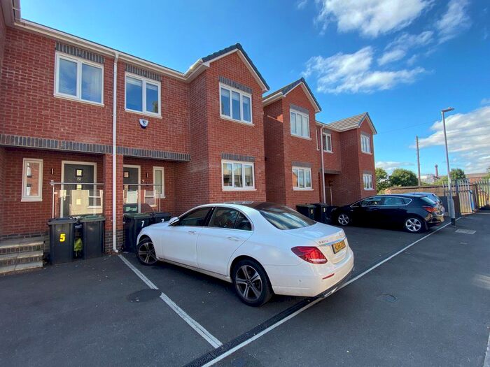 3 Bedroom Semi-Detached House To Rent In Bailey Street, Stapleford, NG9