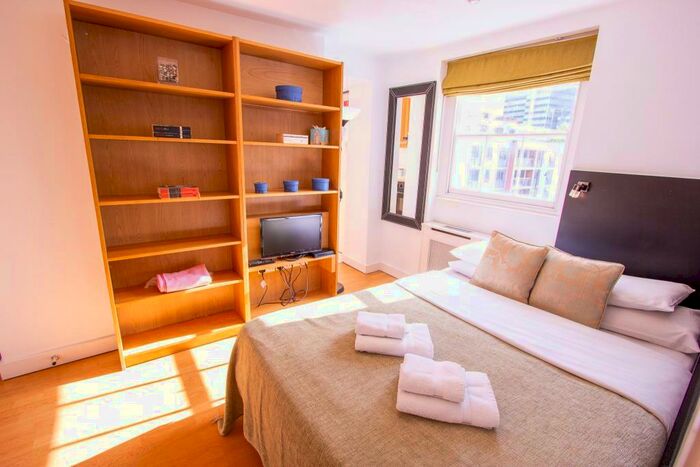 1 Bedroom House To Rent In North Gower Street, London, NW1