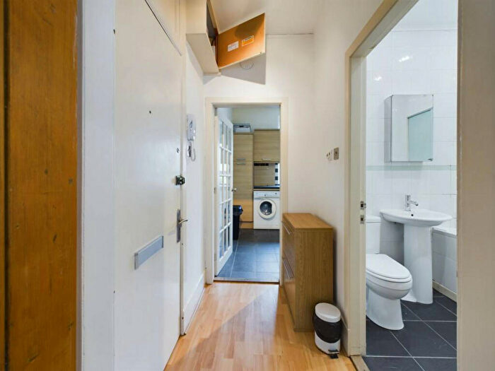 1 Bedroom Flat For Sale In Hill Street, Aberdeen, AB25