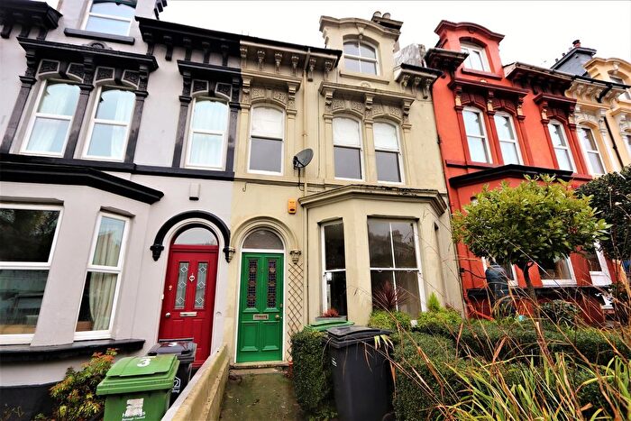 4 Bedroom Property To Rent In Elphinstone Road, Hastings, TN34