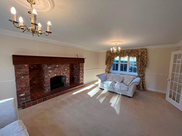 5 Bedroom Detached House To Rent In Wychwood Park, Weston, Crewe, Cheshire, CW2
