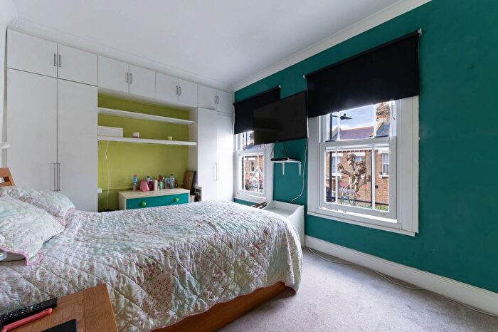 3 Bedroom Terraced House For Sale In Sixth Avenue, Kensal Rise, London, W10