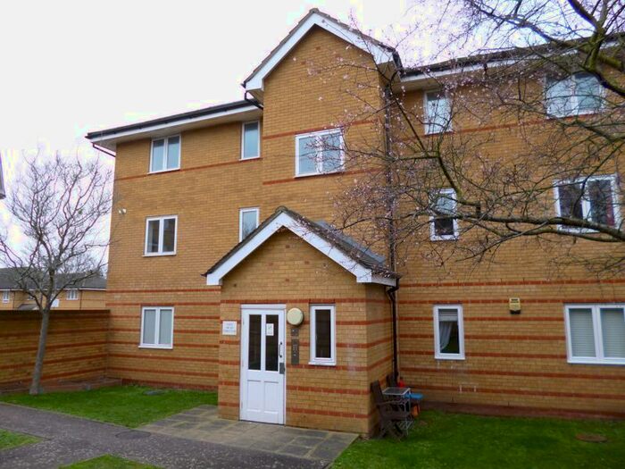2 Bedroom Flat To Rent In Stanley Close, London SE9