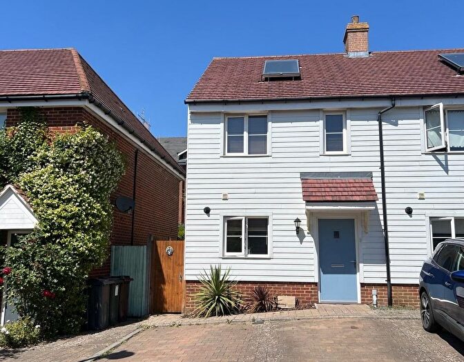 2 Bedroom Semi Detached House For Sale In Rene Mac Kisray Place, Repton Park, TN23