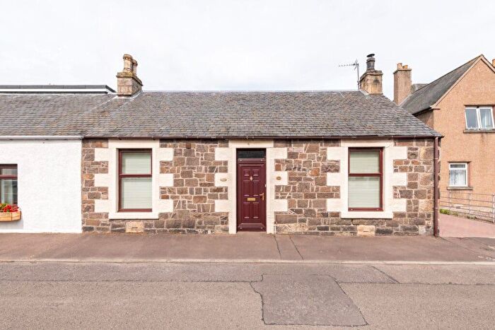 3 Bedroom Semi-Detached House For Sale In Elizabeth Street, Tayport, DD6