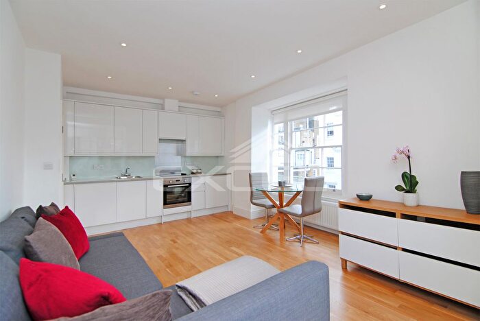1 Bedroom Flat To Rent In Hemstal Road, West Hampstead, London, NW6