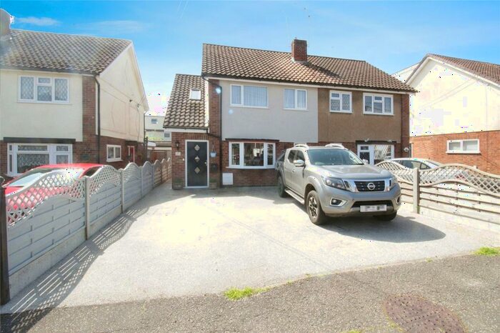 2 Bedroom Semi-Detached House To Rent In Buller Road, Basildon, Essex, SS15