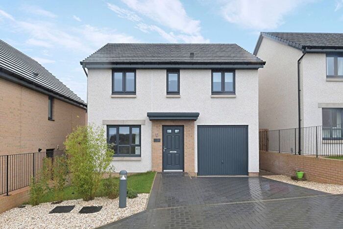 4 Bedroom Detached House For Sale In Brocken Brigg Parkway, Gilmerton, Edinburgh, EH17