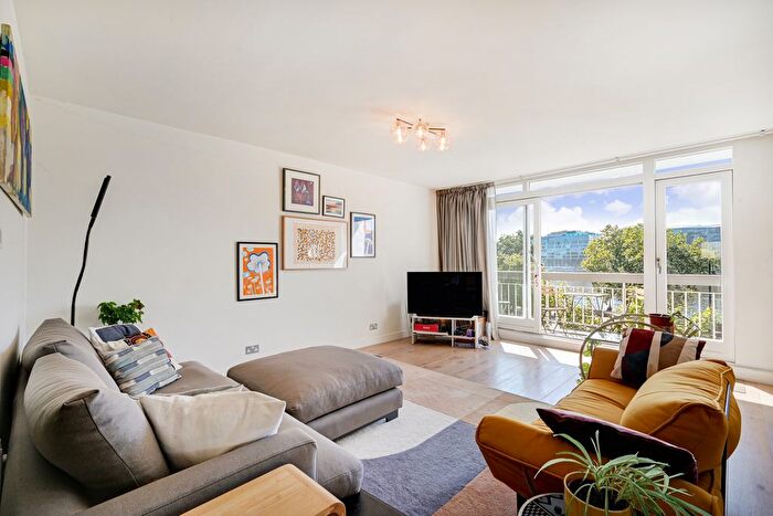 2 Bedroom Flat To Rent In Ropers Orchard, Danvers Street, London, SW3