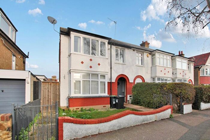 3 Bedroom End Of Terrace House To Rent In Portland Avenue, Gravesend, Kent, DA12