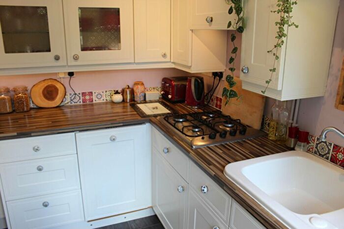 3 Bedroom Terraced House For Sale In Woodbury Avenue, Wells, BA5