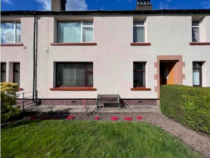 2 Bedroom Flat To Rent In Barnes Avenue, Dundee, DD4