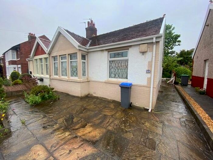 2 Bedroom Bungalow To Rent In Codale Ave, FY2