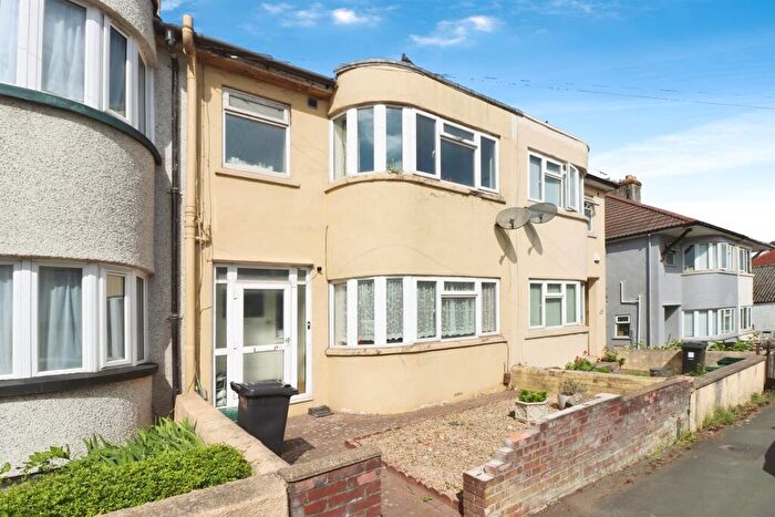 3 Bedroom Terraced House For Sale In Soundwell Road, Bristol, BS16