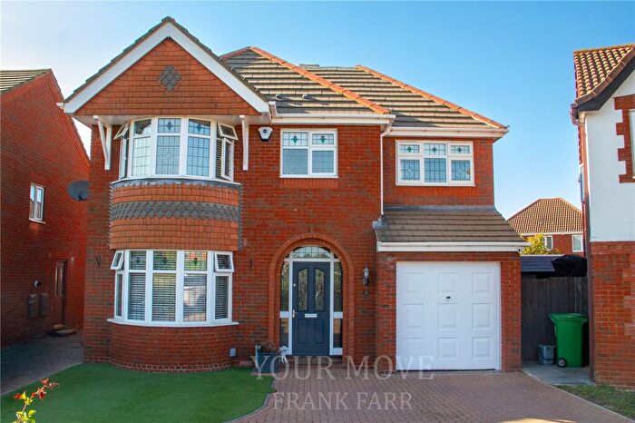 4 Bedroom Detached House For Sale In Kempe Close, Slough, Berkshire, SL3