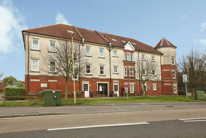 2 Bedroom Flat For Sale In Southampton Road, Eastleigh, Hampshire, SO50