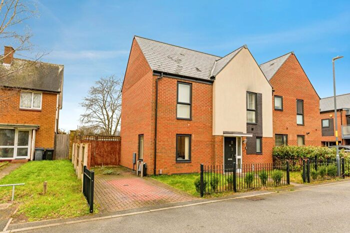 3 Bedroom Semi Detached House For Sale In Ashcroft Grove, Birmingham, B20