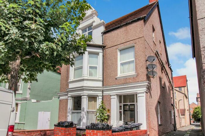2 Bedroom House To Rent In Curzon Road, Llandudno, LL30