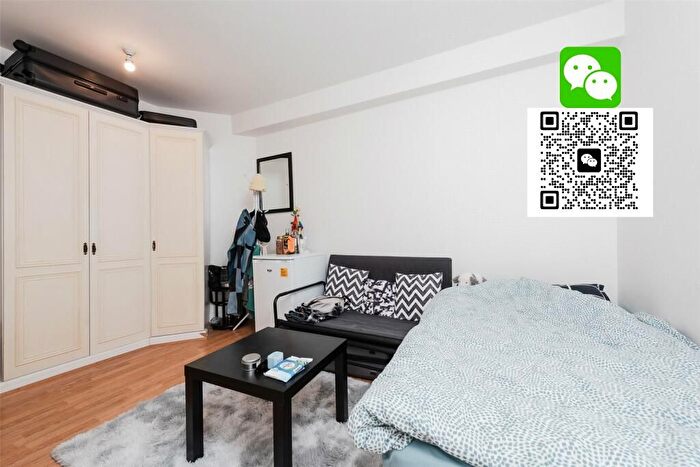 2 Bedroom Flat To Rent In Chelsea Cloisters, Sloane Avenue, London, SW3