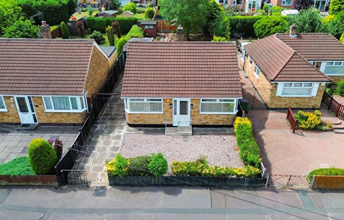 2 Bedroom Detached Bungalow For Sale In Brixham Drive, Wigston, Leicester, LE18