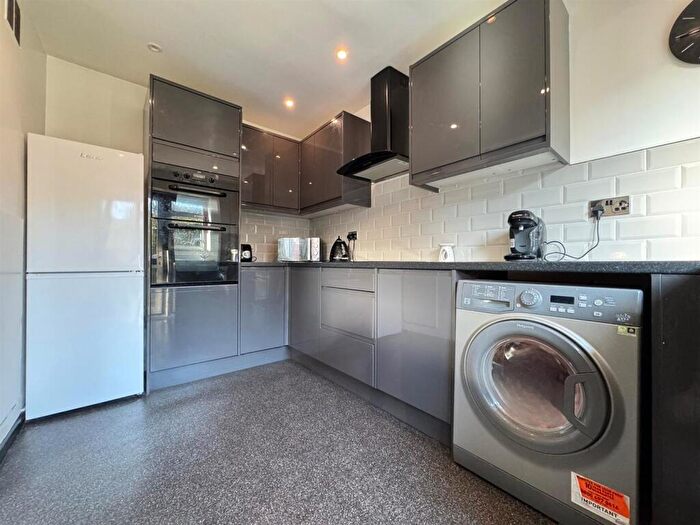 3 Bedroom Terraced House For Sale In Sandringham Close, Stanford-le-Hope, SS17