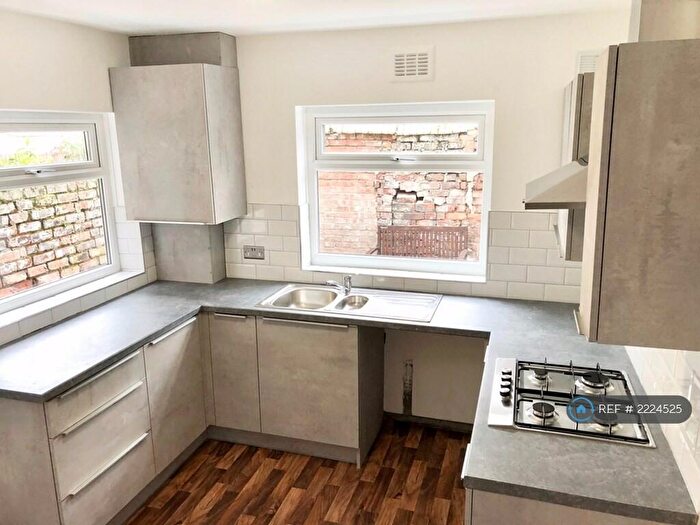 3 Bedroom Terraced House To Rent In Ivydale Road, Liverpool, L18