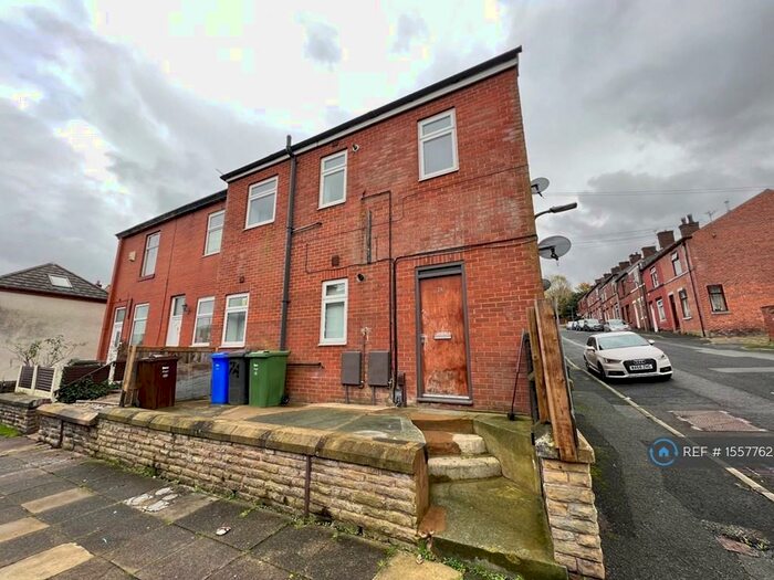 1 Bedroom Flat To Rent In James Street North, Radcliffe, Manchester, M26