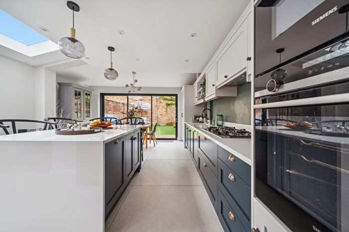 4 Bedroom Terraced House To Rent In Devonshire Road, Turnham Green, W4